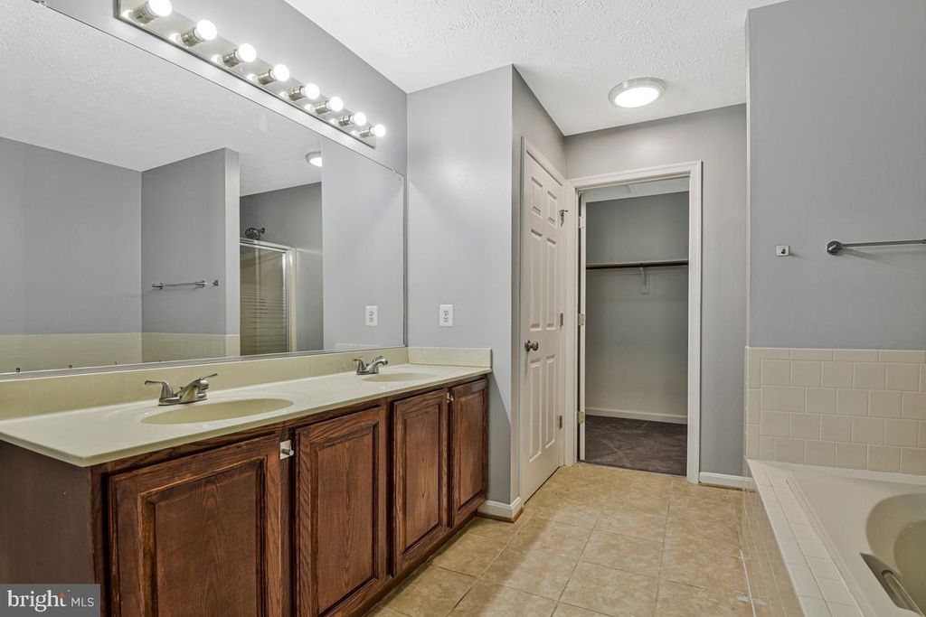 Image 23 of property listing at 5503 SKIPJACK CT, Waldorf, MD 20603