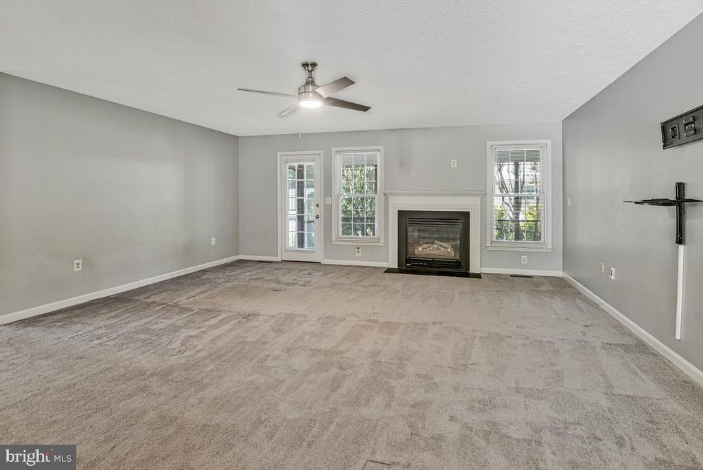 Image 8 of property listing at 5503 SKIPJACK CT, Waldorf, MD 20603