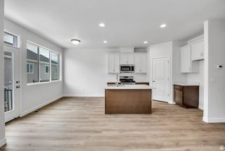 6819 S SURVEY PEAK LN #322, West Jordan, UT 84081