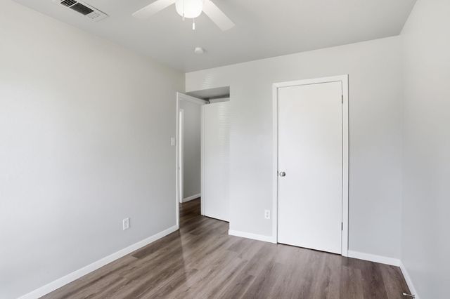 5242 Grace Point Lane, Houston, TX 77048