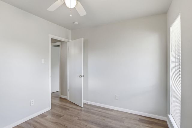 5242 Grace Point Lane, Houston, TX 77048