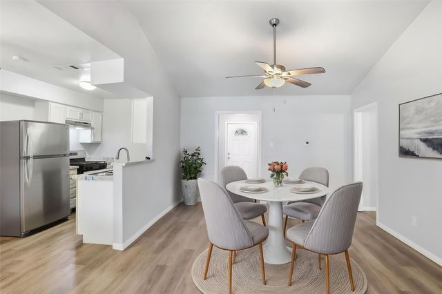 5242 Grace Point Lane, Houston, TX 77048