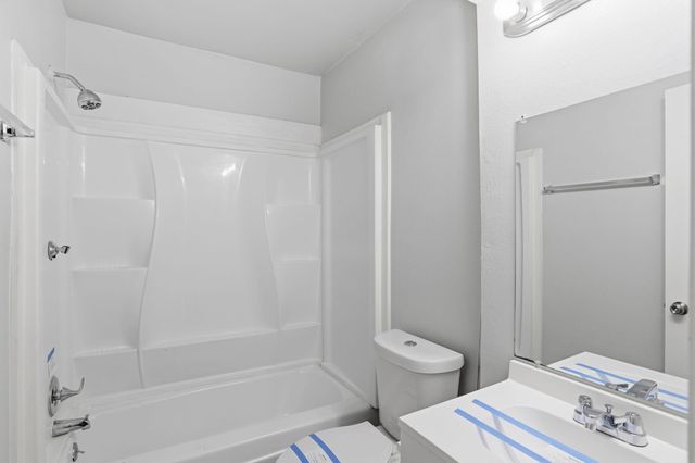 5242 Grace Point Lane, Houston, TX 77048