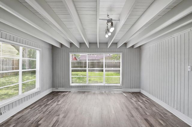 5242 Grace Point Lane, Houston, TX 77048