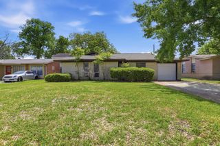 5242 Grace Point Lane, Houston, TX 77048