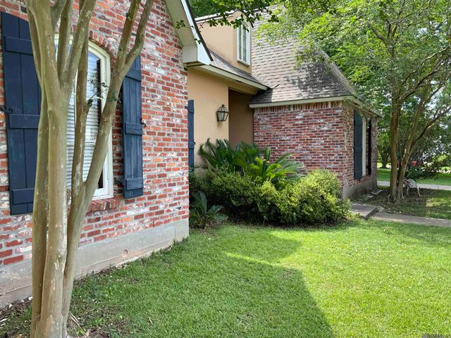 16306 Winding Ridge Ave, Prairieville, LA 70769