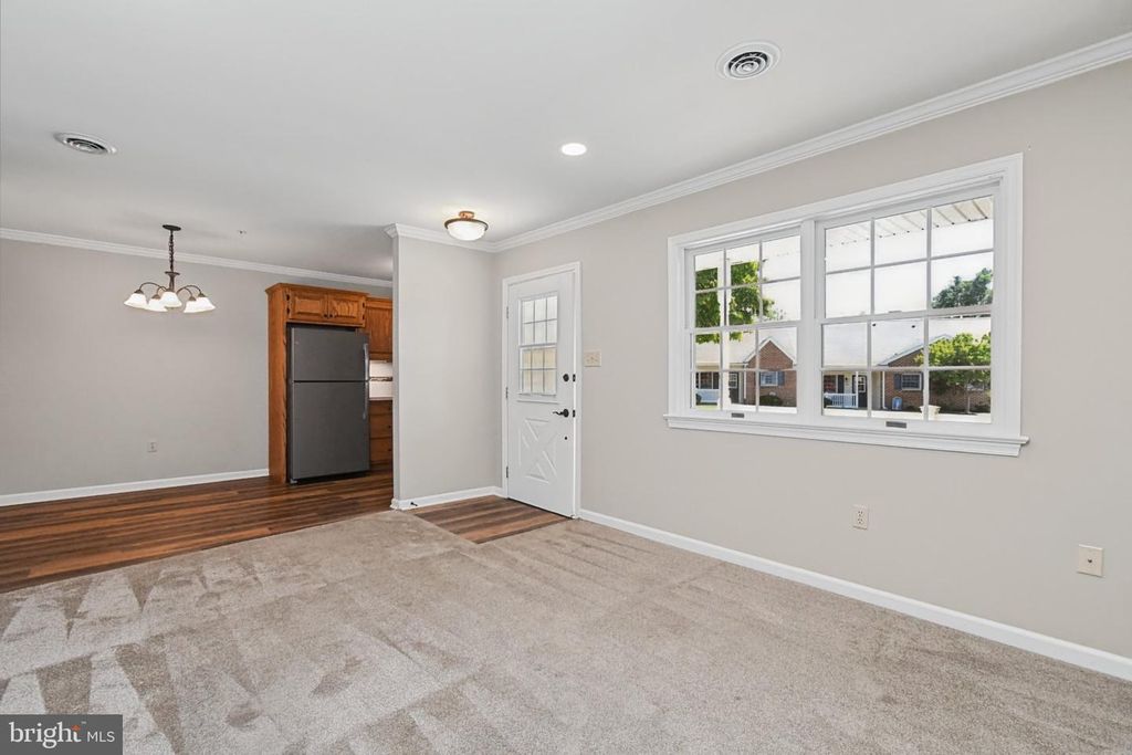 2461 E HIGH ST, Pottstown, PA 19464 — photo 4