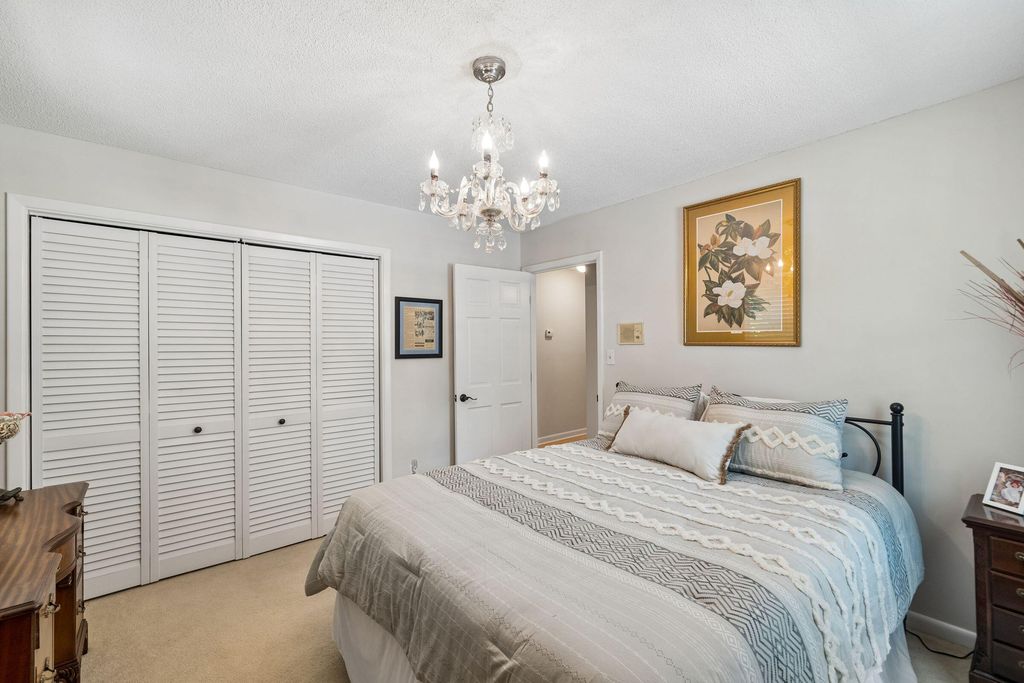 Image 23 of property listing at 108 President Circle, Summerville, SC 29483