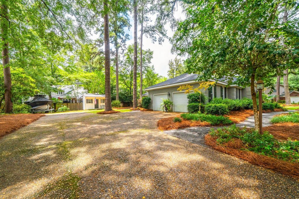 Image 30 of property listing at 108 President Circle, Summerville, SC 29483
