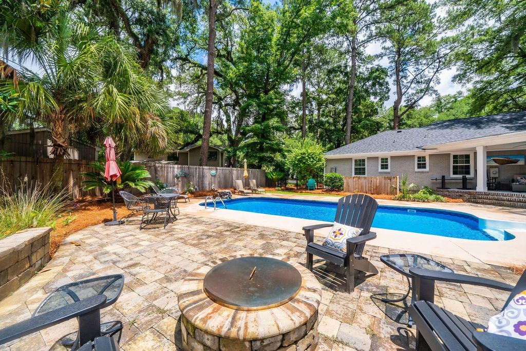 Image 39 of property listing at 108 President Circle, Summerville, SC 29483