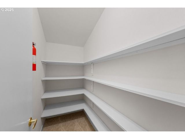 164 Jacob Hale Way, Roseburg, OR 97471