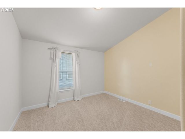 164 Jacob Hale Way, Roseburg, OR 97471