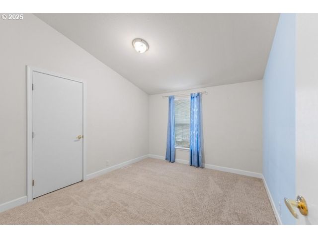 164 Jacob Hale Way, Roseburg, OR 97471