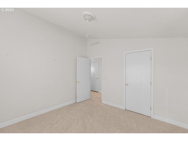 164 Jacob Hale Way, Roseburg, OR 97471