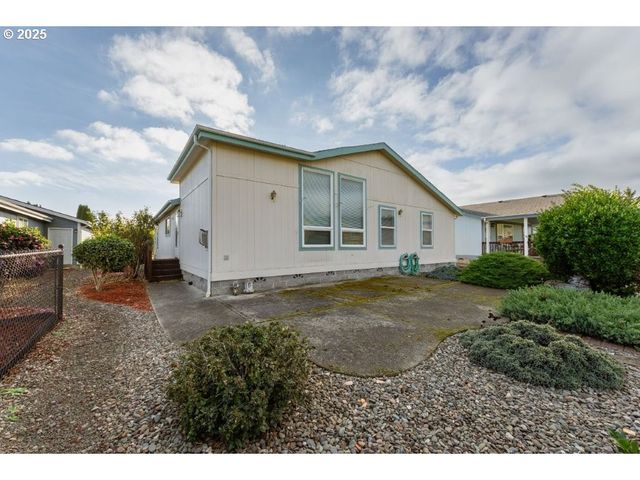 164 Jacob Hale Way, Roseburg, OR 97471