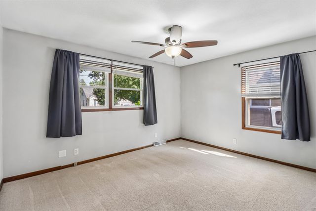 3714 Amherst Street, Des Moines, IA 50313