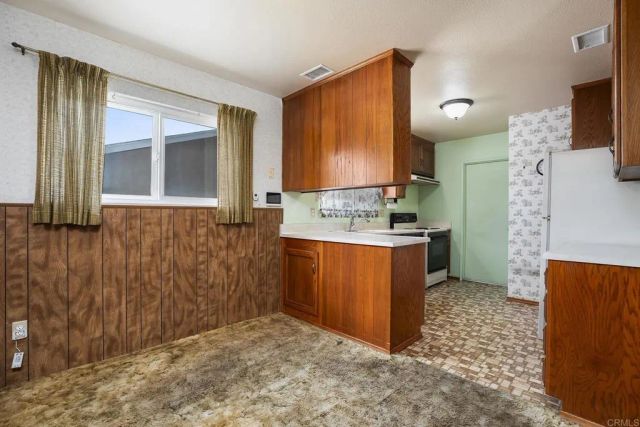 114 ARRAN AVE, Spring Valley, CA 91977