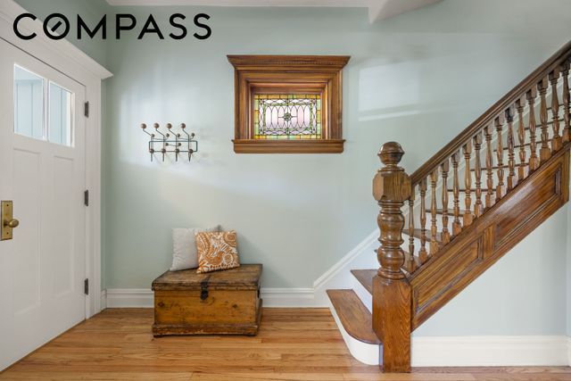 515 E 3rd Street, New York City, NY 11218