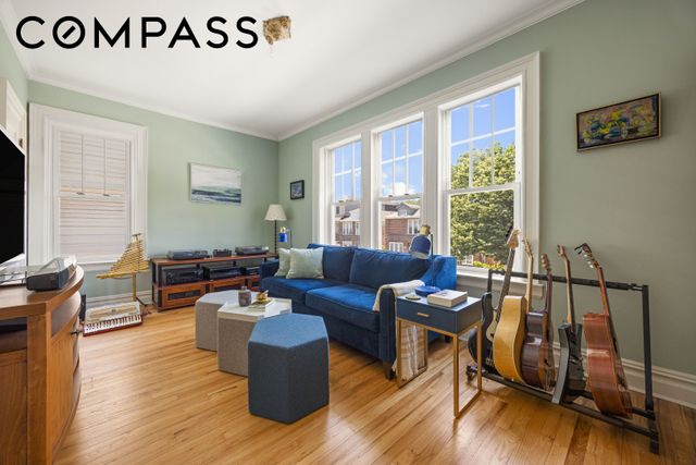 515 E 3rd Street, New York City, NY 11218