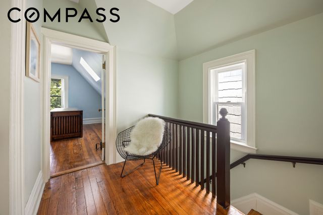 515 E 3rd Street, New York City, NY 11218
