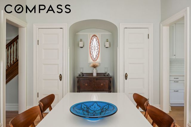 515 E 3rd Street, New York City, NY 11218