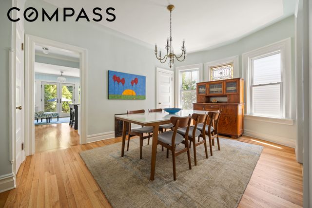 515 E 3rd Street, New York City, NY 11218