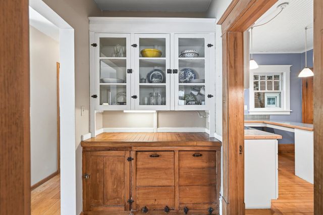 1636 Ashland Avenue, Saint Paul, MN 55104