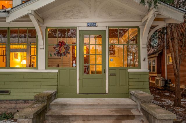 1636 Ashland Avenue, Saint Paul, MN 55104