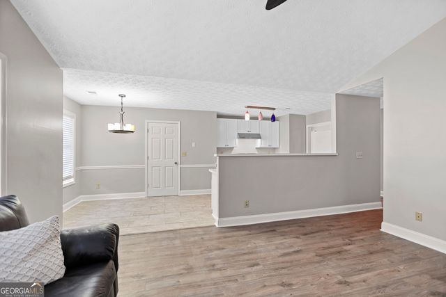 135 Gingercake Court, Fayetteville, GA 30214