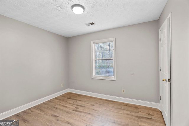 135 Gingercake Court, Fayetteville, GA 30214