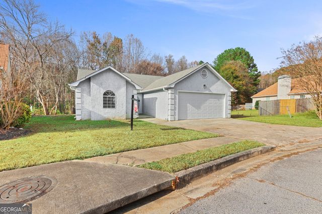 135 Gingercake Court, Fayetteville, GA 30214