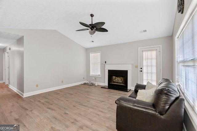 135 Gingercake Court, Fayetteville, GA 30214