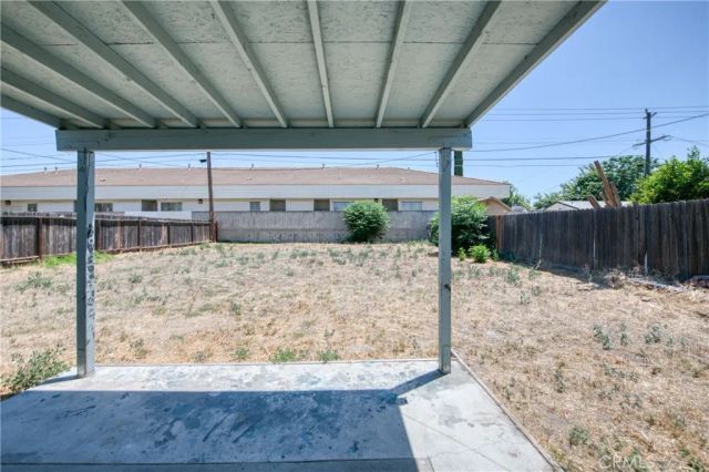 2326 E Hampton, Fresno, CA 93726