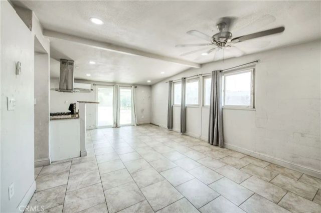 2326 E Hampton, Fresno, CA 93726