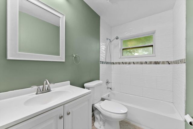 901 NW 49th Street, Deerfield Beach, FL 33064