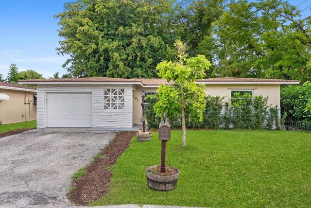 901 NW 49th Street, Deerfield Beach, FL 33064