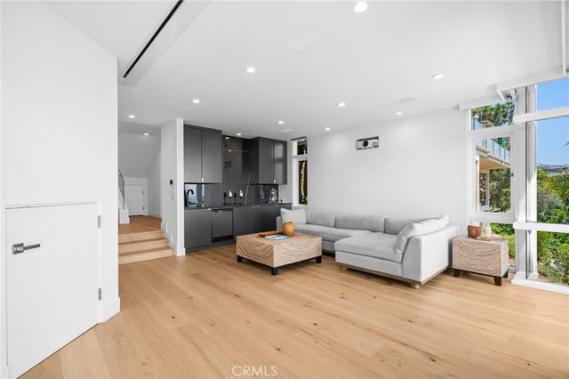 1061 Skyline Drive, Laguna Beach, CA 92651