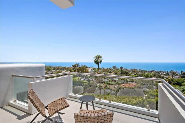 1061 Skyline Drive, Laguna Beach, CA 92651