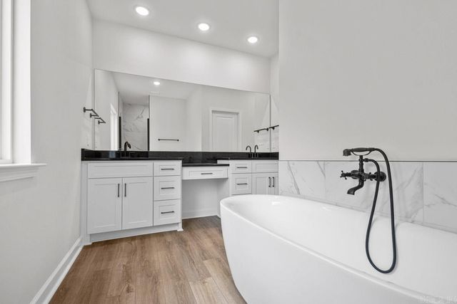 1624 Hidden Creek Drive, Sherwood, AR 72120