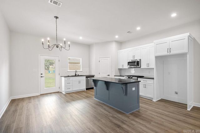 1624 Hidden Creek Drive, Sherwood, AR 72120