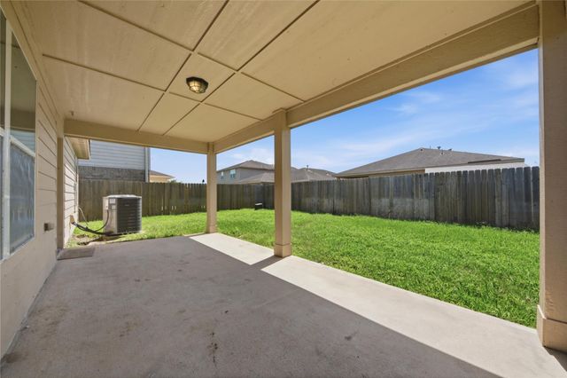9438 Sapphire Creek Lane, Rosharon, TX 77583