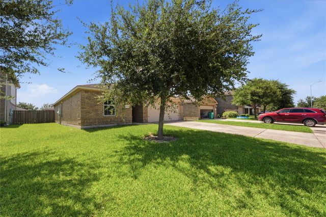 9438 Sapphire Creek Lane, Rosharon, TX 77583