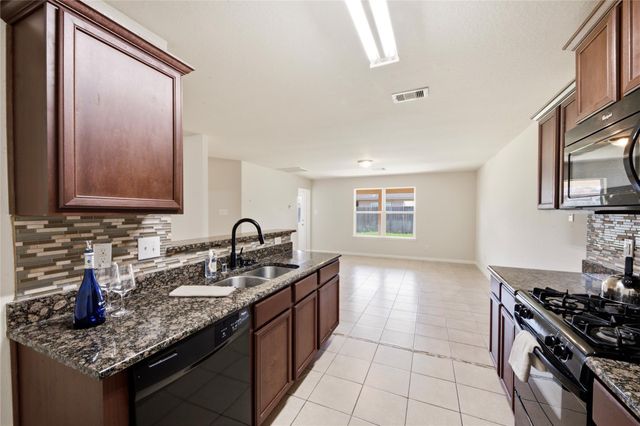 9438 Sapphire Creek Lane, Rosharon, TX 77583