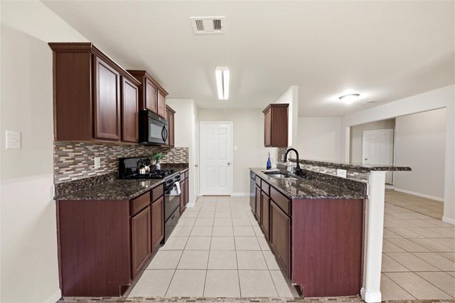 9438 Sapphire Creek Lane, Rosharon, TX 77583