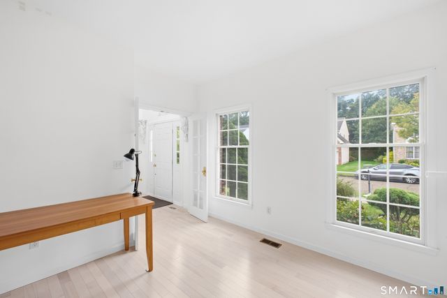 6 Ashley Court, Danbury, CT 06810