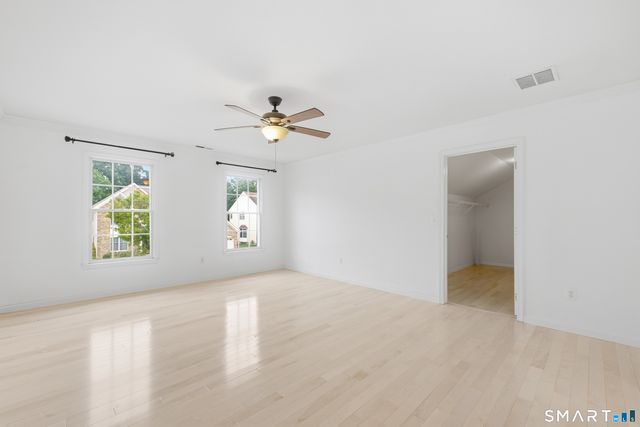 6 Ashley Court, Danbury, CT 06810