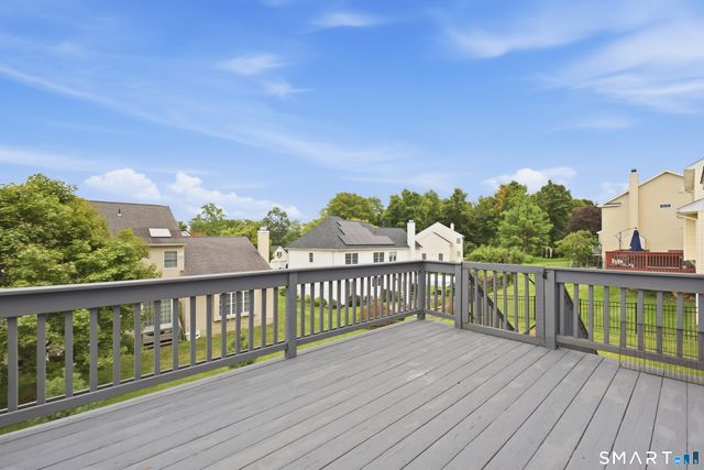 6 Ashley Court, Danbury, CT 06810