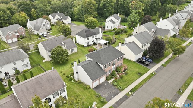 6 Ashley Court, Danbury, CT 06810