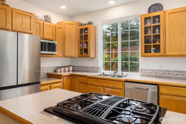 3720 E Broadway Street, Mount Vernon, WA 98274
