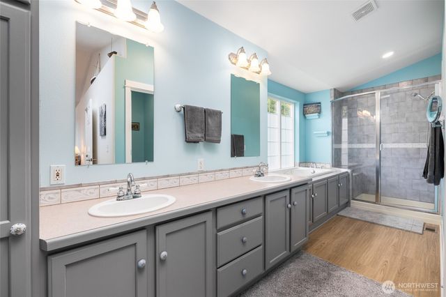 3720 E Broadway Street, Mount Vernon, WA 98274